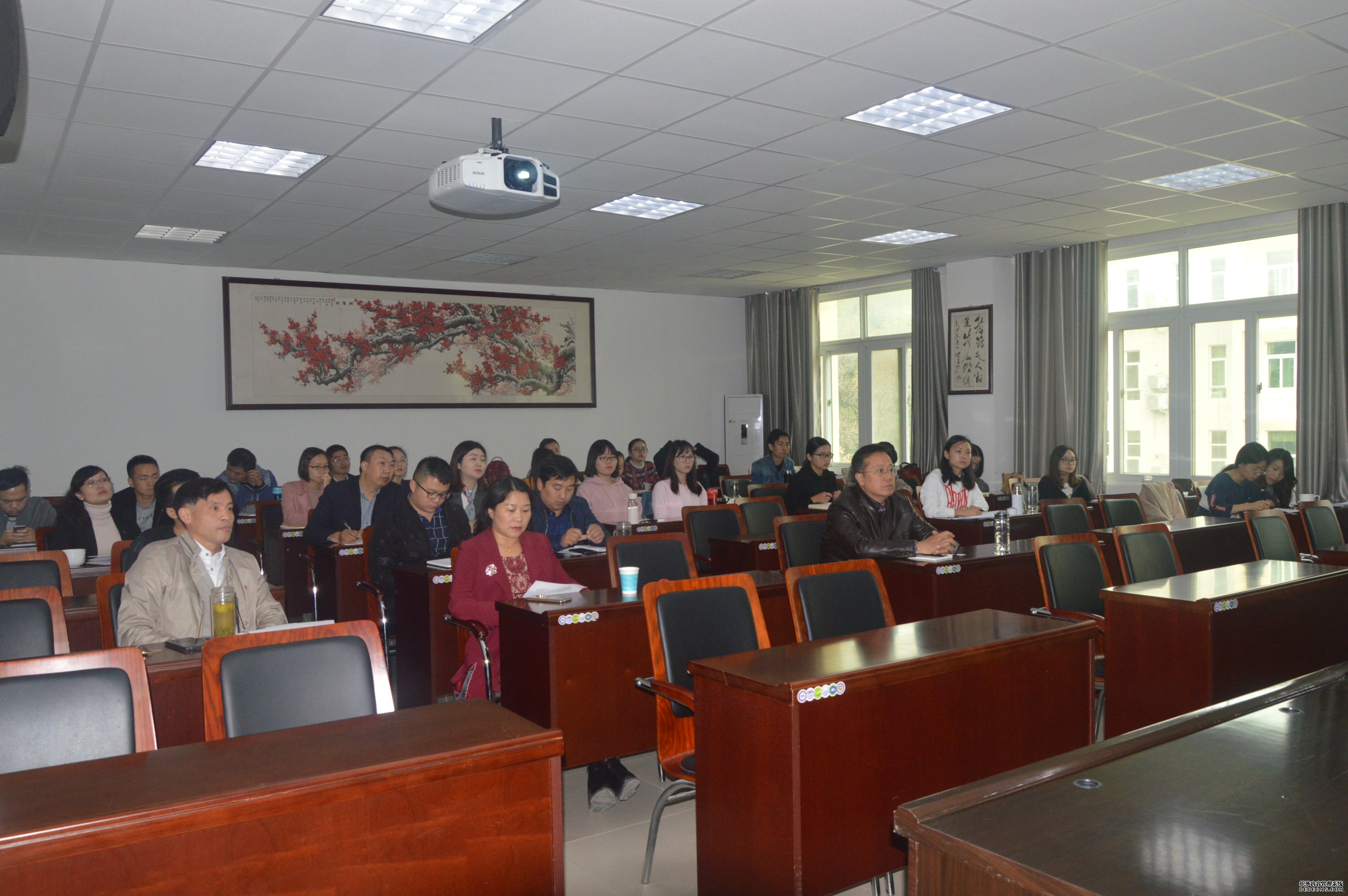 伟德2017级研究生毕业论文与专业实习汇报会暨学术活动月动员会